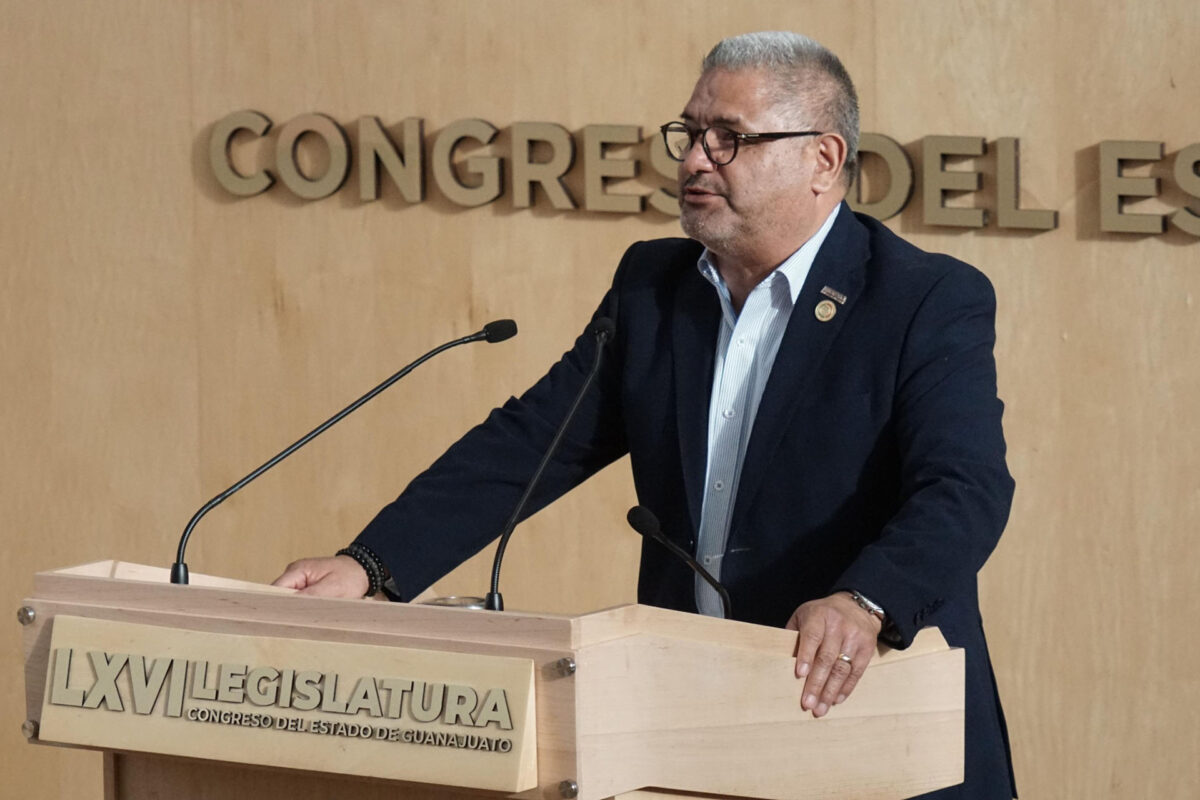 Morena impulsa la basificación de personal de limpieza y seguridad en el Congreso de Guanajuato